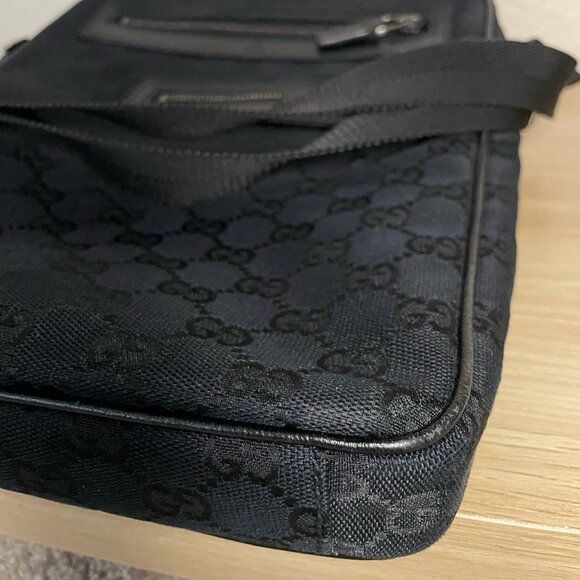 Gucci Authentic Vintage Black Canvas Crossbody Messenger Bag Leather Trim - Picture 12 of 16